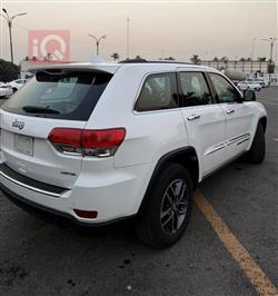 جیپ گراند شیرۆکی